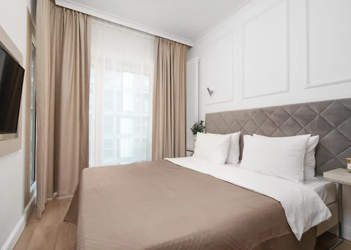 Apartment Urban Chic - Mennica - Luxury One Bedroom Warsaw