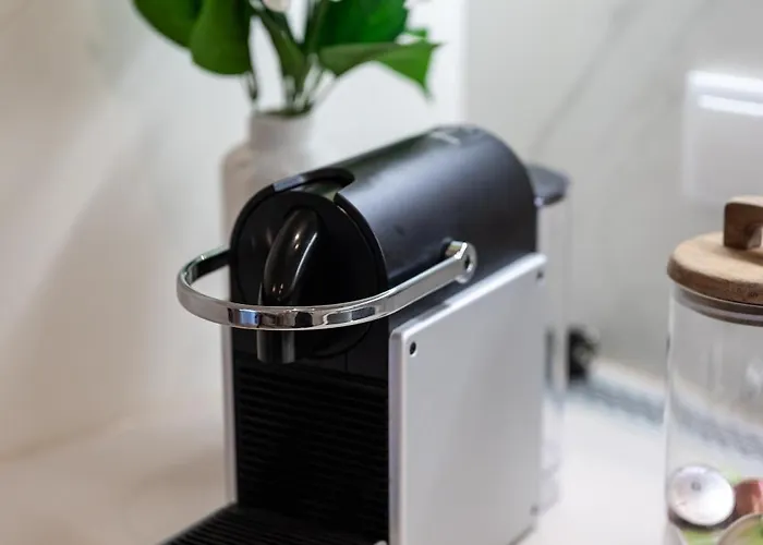 Urban Chic - Mennica - Luxury One Bedroom ורשה