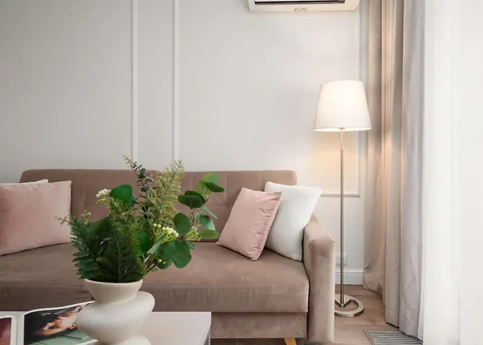 Urban Chic - Mennica - Luxury One Bedroom דירה *