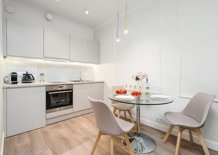 Urban Chic - Mennica - Luxury One Bedroom