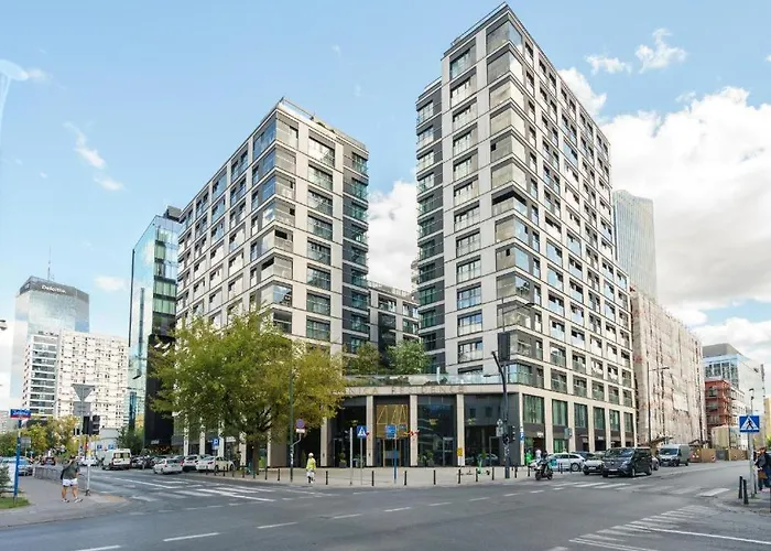 דירה Urban Chic - Mennica - Luxury One Bedroom ורשה