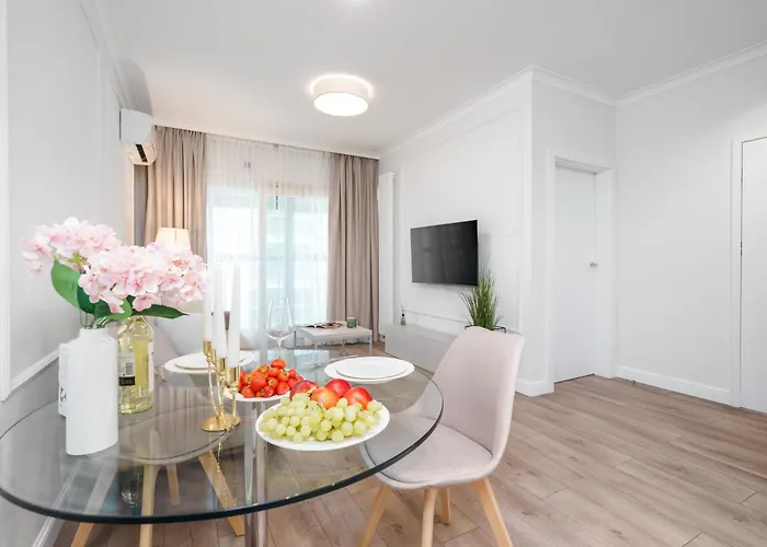 Urban Chic - Mennica - Luxury One Bedroom Varsovie